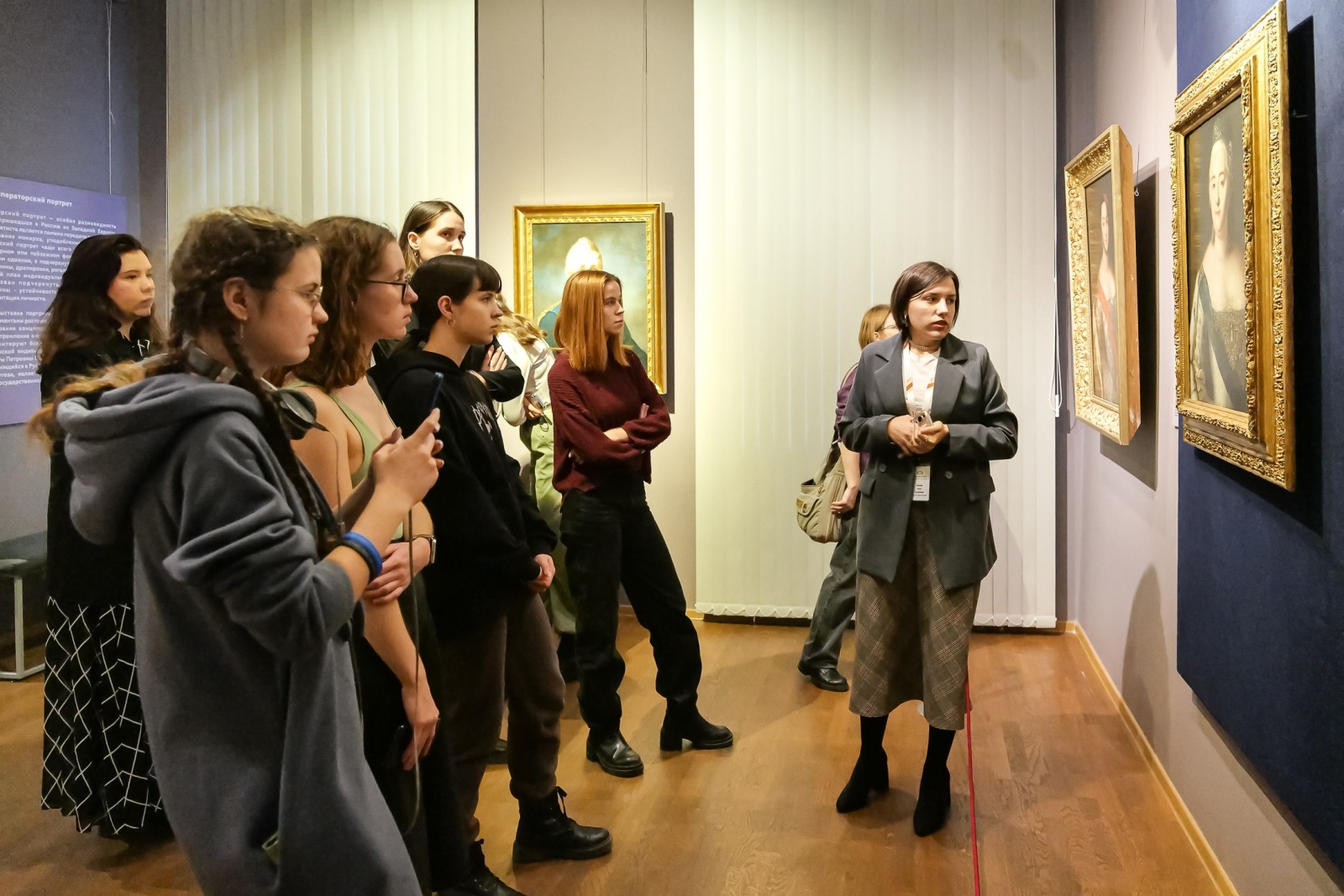 Студенты филиала РГИСИ посетили выставку национального искусства «Три века русского портрета»